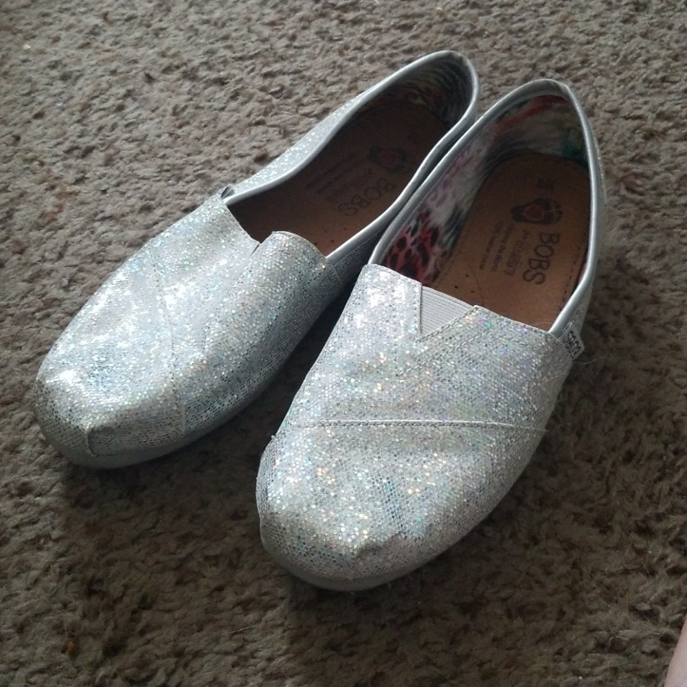 HOLO Ladies BOB's Sketchers Slip on shoes!